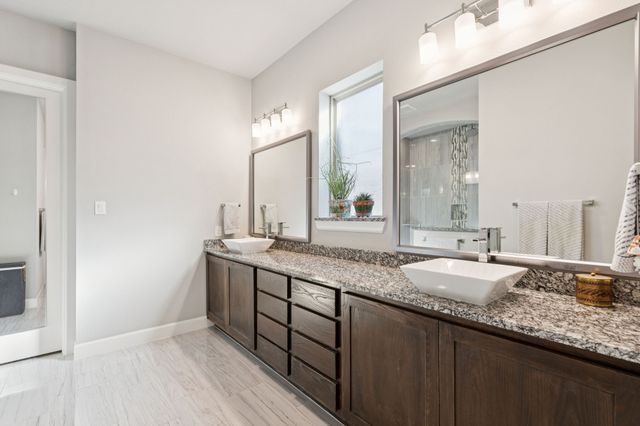 2000 Crescent Street, Fort Worth, TX 76008