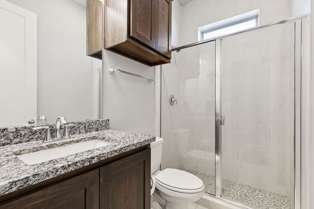 2000 Crescent Street, Fort Worth, TX 76008