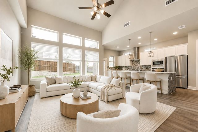 2000 Crescent Street, Fort Worth, TX 76008