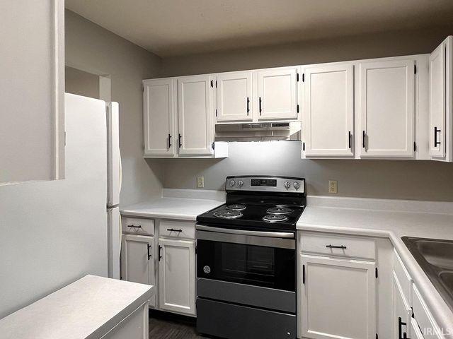 3433 S Burks Court, Bloomington, IN 47401