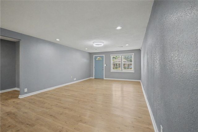 1023 S B Street, Rogers, AR 72756