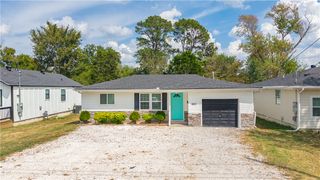 1023 S B Street, Rogers, AR 72756