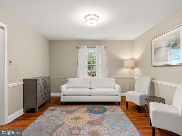 25 CLEARBROOK RD, Newtown Square, PA 19073