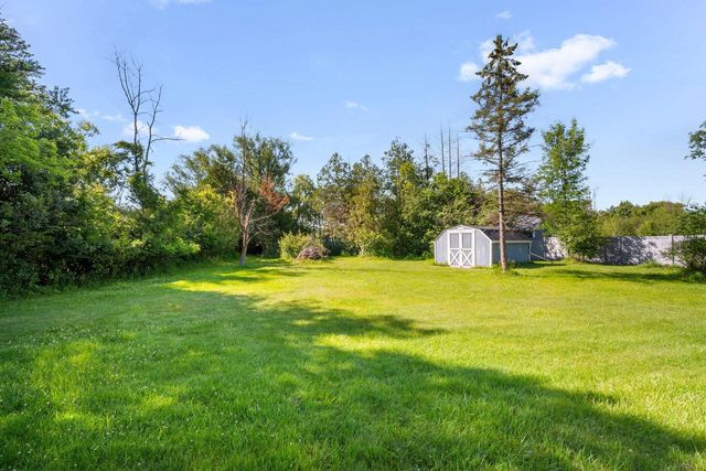 1395 Lakeview ROAD, West Bend, WI 53090