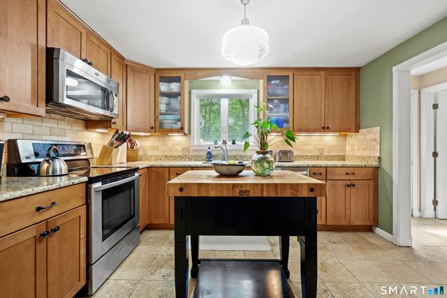 109 Cannon Drive, Hebron, CT 06231