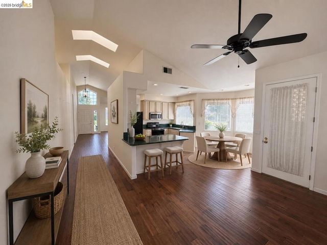 5001 Meadow Pass Way, Antelope, CA 95843