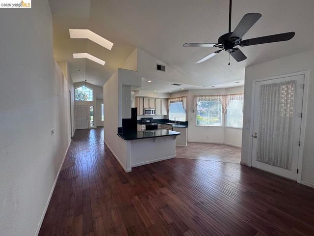 5001 Meadow Pass Way, Antelope, CA 95843