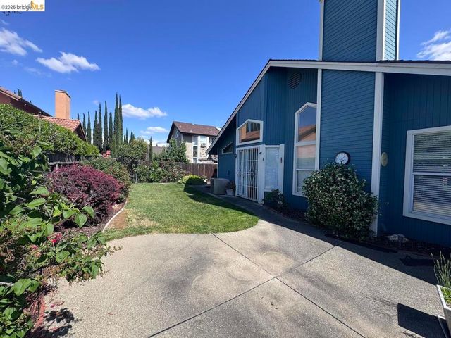 5001 Meadow Pass Way, Antelope, CA 95843