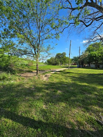 823 Millard Street, Dallas, TX 75203