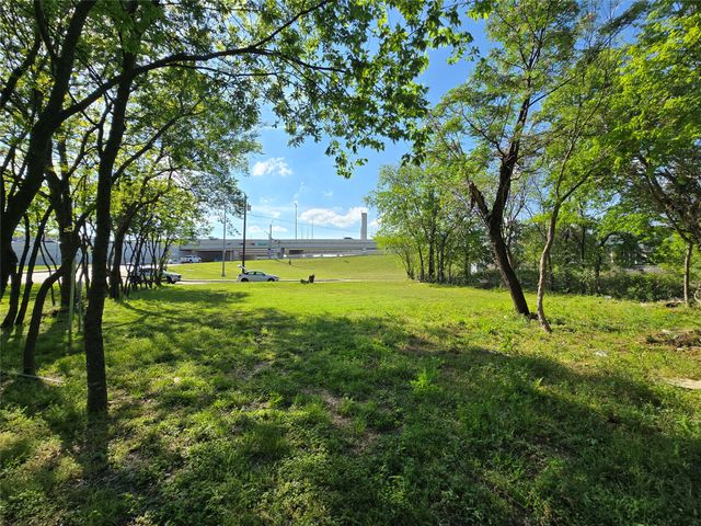 823 Millard Street, Dallas, TX 75203