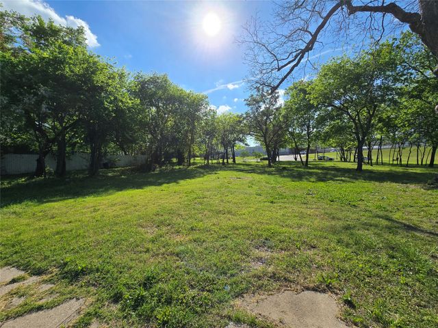 823 Millard Street, Dallas, TX 75203