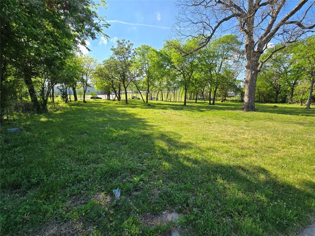 823 Millard Street, Dallas, TX 75203
