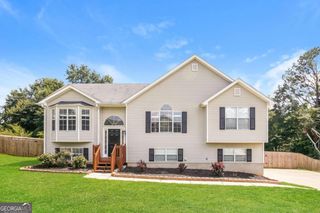 37 Ridgefield Drive, Douglasville, GA 30134