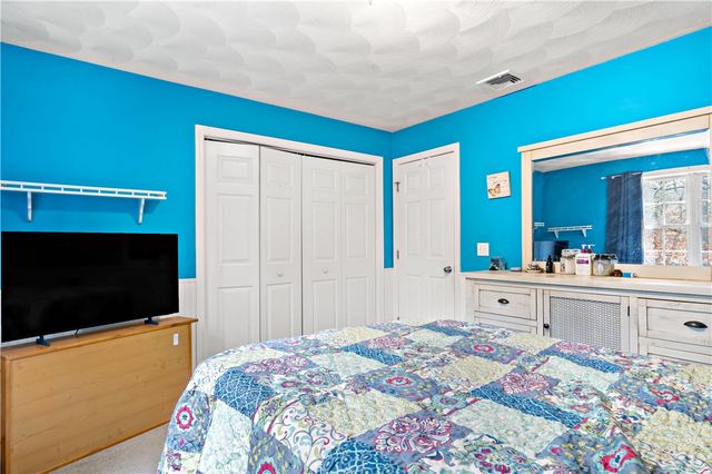 5 Brackenhill Court, Richmond, RI 02812