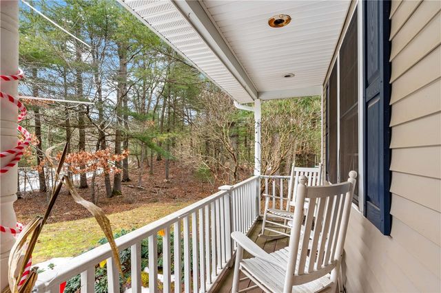 5 Brackenhill Court, Richmond, RI 02812