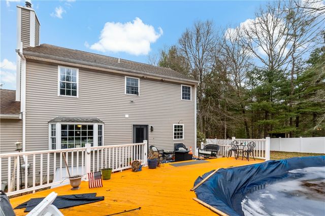 5 Brackenhill Court, Richmond, RI 02812