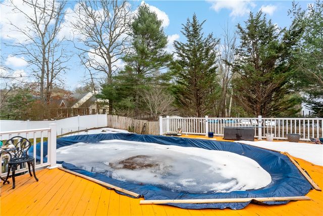 5 Brackenhill Court, Richmond, RI 02812