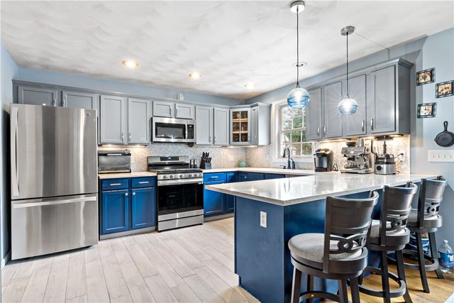 5 Brackenhill Court, Richmond, RI 02812