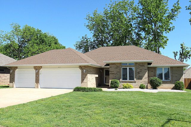 3677 W Driftwood Street, Springfield, MO 65807