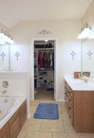 3677 W Driftwood Street, Springfield, MO 65807