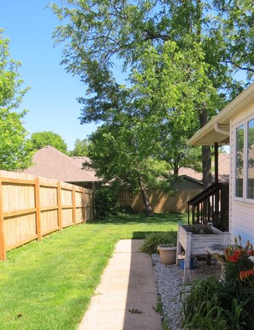 3677 W Driftwood Street, Springfield, MO 65807