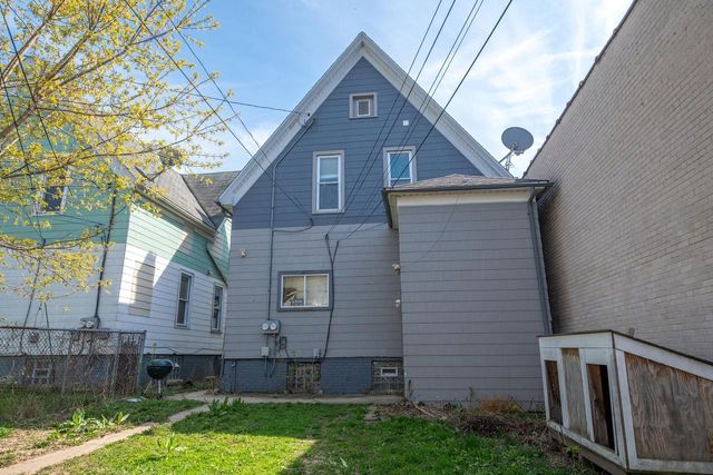 522 Burleigh STREET, Milwaukee, WI 53212