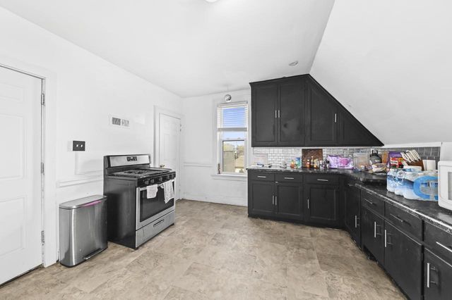 522 Burleigh STREET, Milwaukee, WI 53212