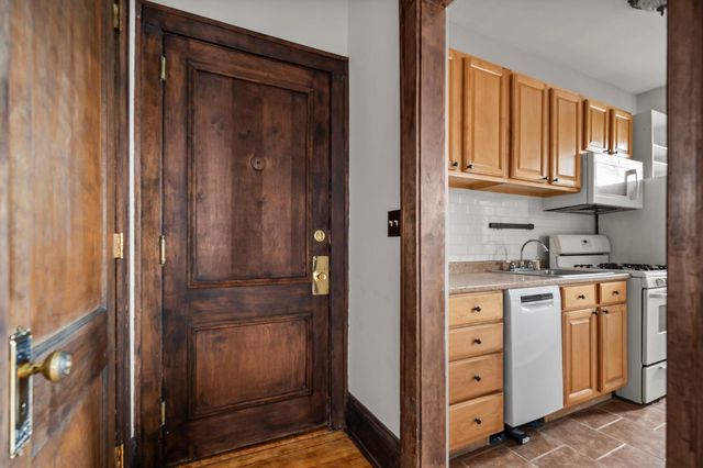 2218 Nicollet Avenue 1, Minneapolis, MN 55404