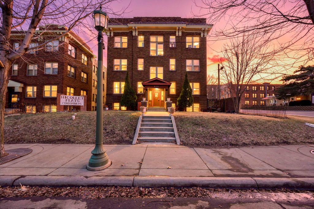 2218 Nicollet Avenue 1, Minneapolis, MN 55404