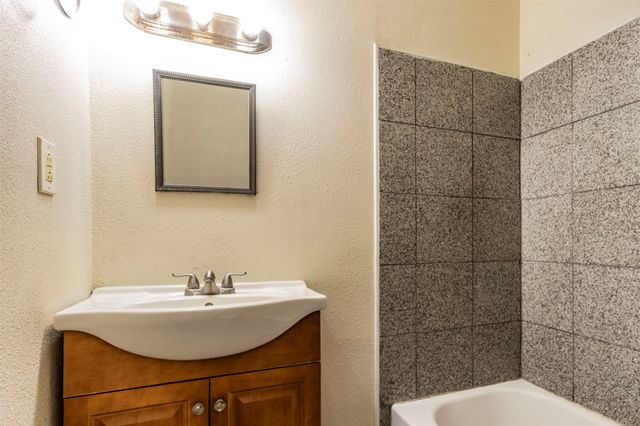 3517 Chihuahua Avenue, Dallas, TX 75212
