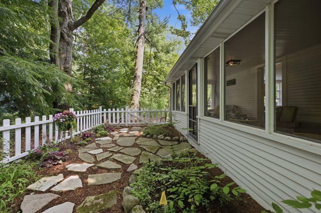 15752 Locke Road, Union Pier, MI 49129