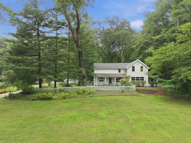 15752 Locke Road, Union Pier, MI 49129