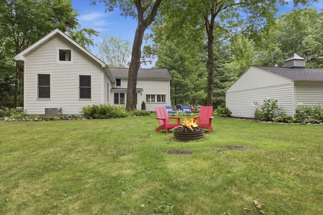 15752 Locke Road, Union Pier, MI 49129