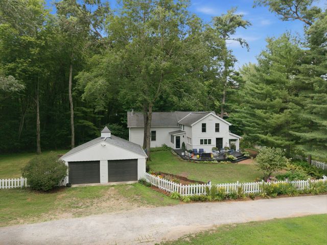 15752 Locke Road, Union Pier, MI 49129
