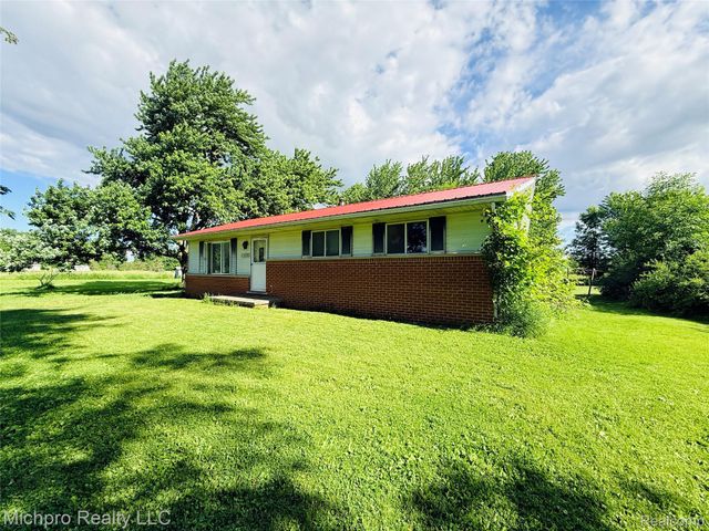 11438 Hill Road, Riley Township, MI 48041