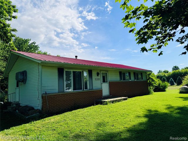 11438 Hill Road, Riley Township, MI 48041