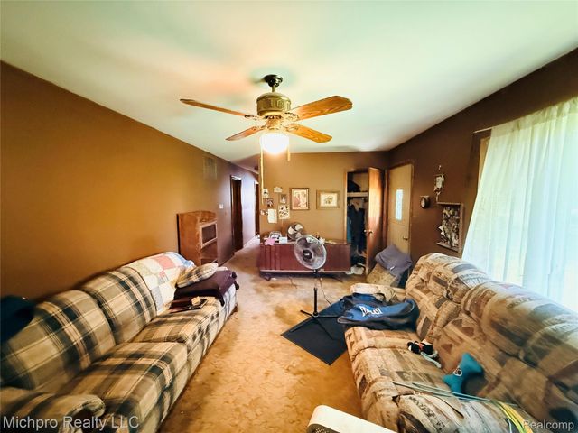11438 Hill Road, Riley Township, MI 48041