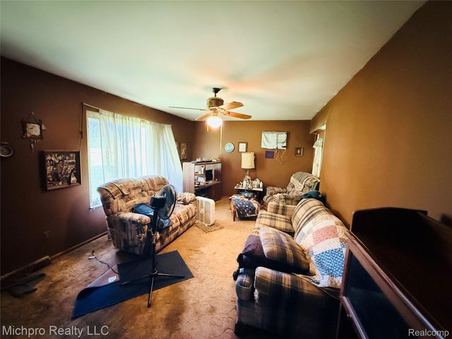 11438 Hill Road, Riley Township, MI 48041
