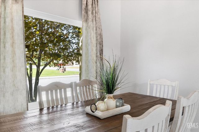 13909 Veracruz Drive, Bakersfield, CA 93314
