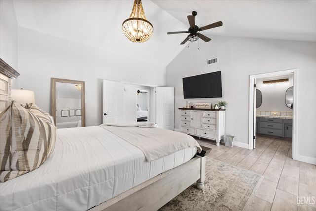 13909 Veracruz Drive, Bakersfield, CA 93314