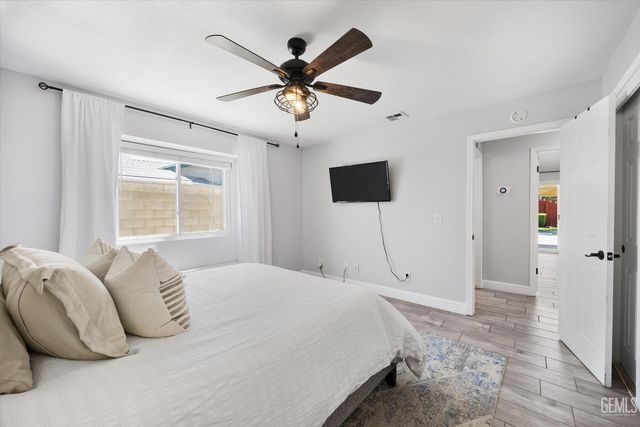 13909 Veracruz Drive, Bakersfield, CA 93314