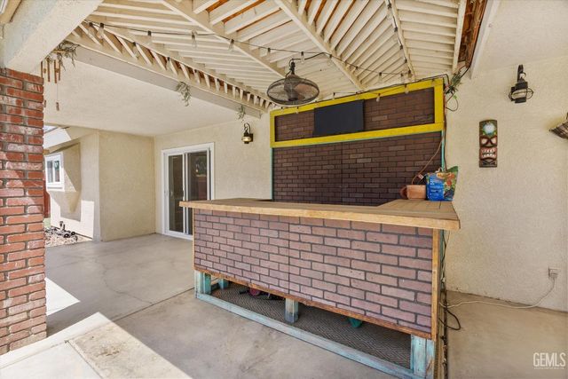 13909 Veracruz Drive, Bakersfield, CA 93314