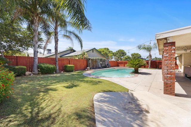 13909 Veracruz Drive, Bakersfield, CA 93314