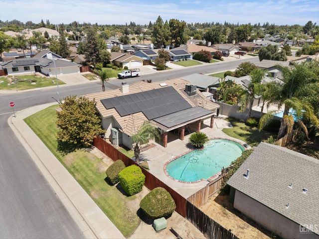 13909 Veracruz Drive, Bakersfield, CA 93314