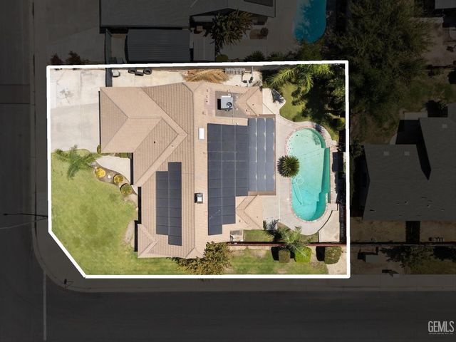 13909 Veracruz Drive, Bakersfield, CA 93314