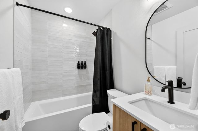 8647 B 18th Avenue SW, Seattle, WA 98106