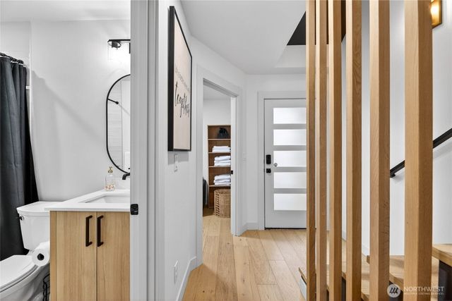 8647 B 18th Avenue SW, Seattle, WA 98106