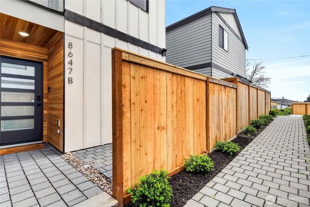 8647 B 18th Avenue SW, Seattle, WA 98106