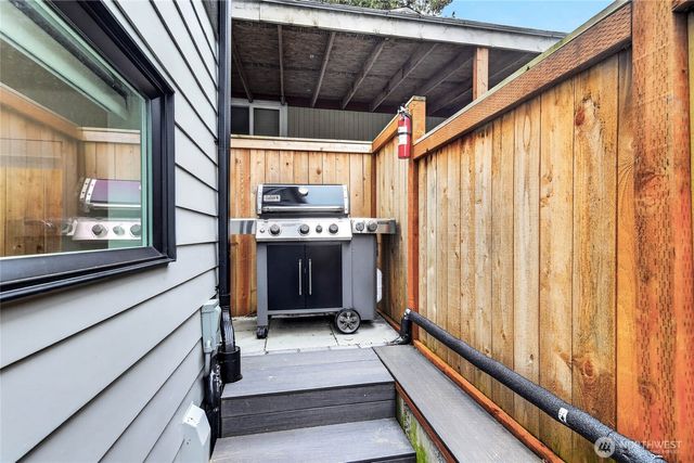 8647 B 18th Avenue SW, Seattle, WA 98106