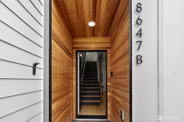 8647 B 18th Avenue SW, Seattle, WA 98106